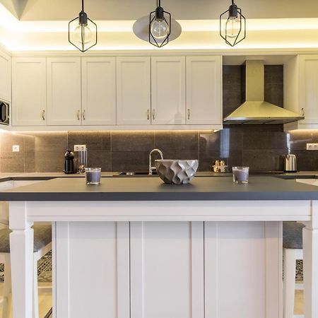 Comfortable And Spacious 2 Bdr Apt Атина Екстериор снимка